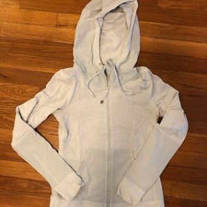 Lululemon size 4 zip up hoodie